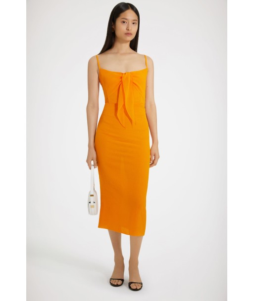 Knot-front slip dress in organic cotton Dans la société mordern