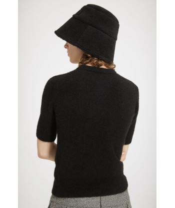 Patou bucket hat in faux shearling chez Cornerstreet bien 