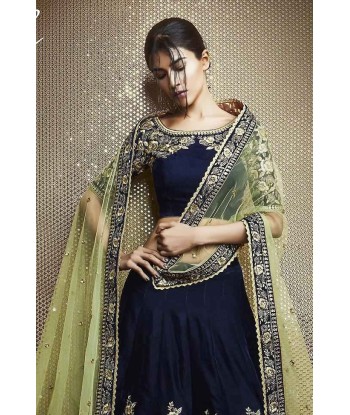 Lehenga Mariage Bleu et Vert Ishita ouvre sa boutique