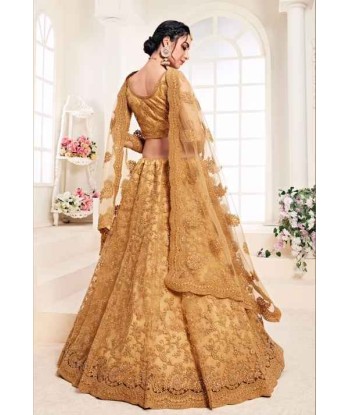 Lehenga nuptial doré Kanishka store