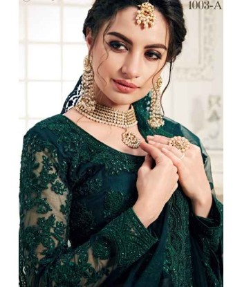 Lehenga nuptiale Vert bouteille Kawthar chez Cornerstreet bien 