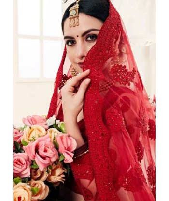 Lehenga nuptiale rouge Khadhiza sur le site 