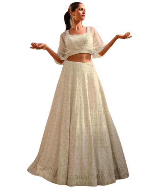 Lehenga designer blanc Jorany ou a consommer sur place