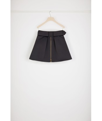 Zip-up mini skirt in recycled satin ou a consommer sur place